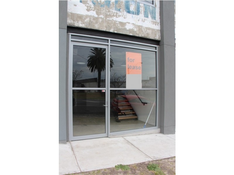 2/2D Parker Street, Footscray VIC 3011