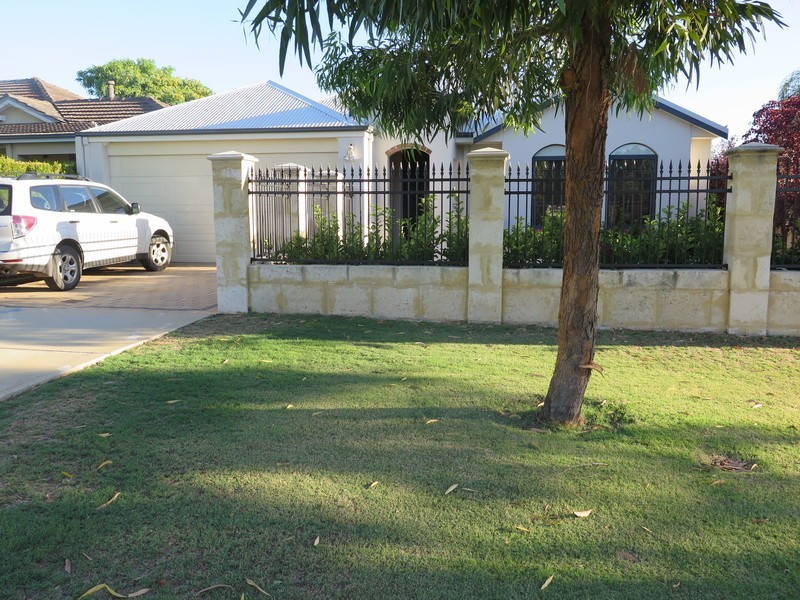 59 Cloister Avenue, Manning WA 6152