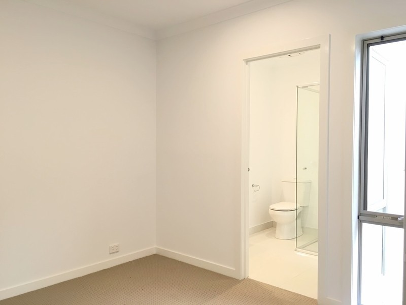 30 Cascade Terrace, Craigieburn VIC 3064