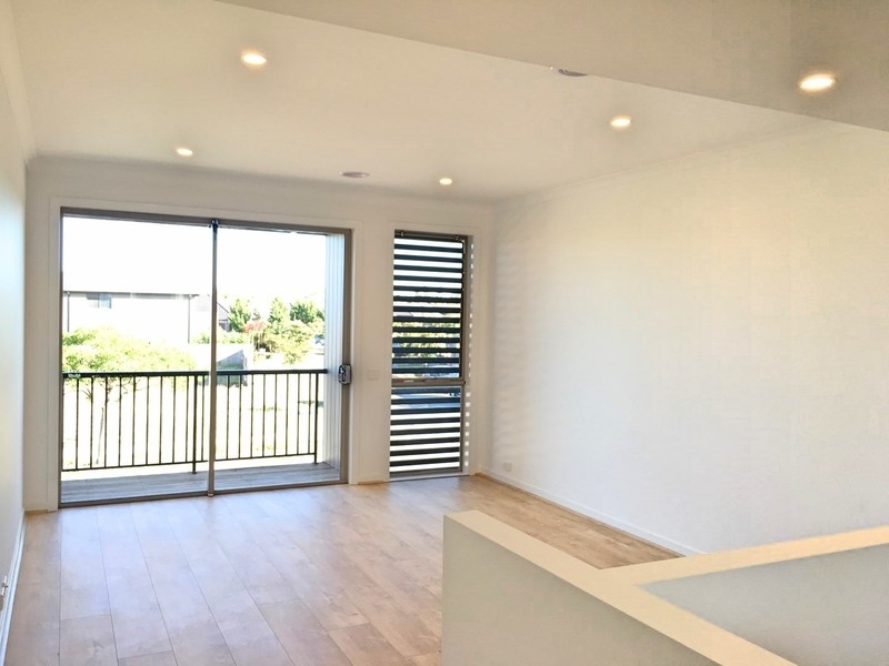 30 Cascade Terrace, Craigieburn VIC 3064