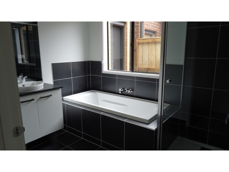 20  Chamberlain Way, Williams Landing VIC 3027