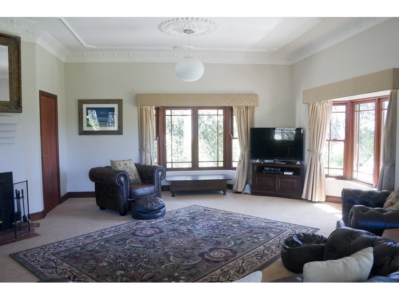 7985 Chamberlain Rd, Lisarow NSW 2250