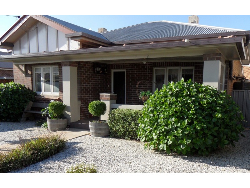 195 Byng Street, Orange NSW 2800