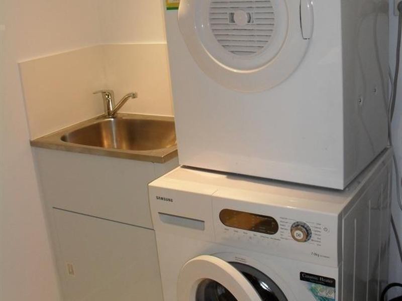 2/78 Bromley Street, Kangaroo Point QLD 4169