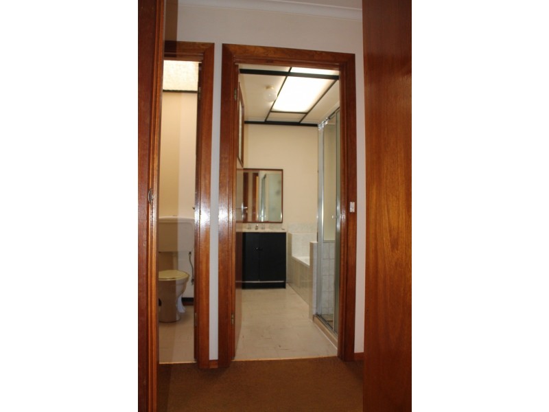 2/21 Rowell Avenue, Camberwell VIC 3124