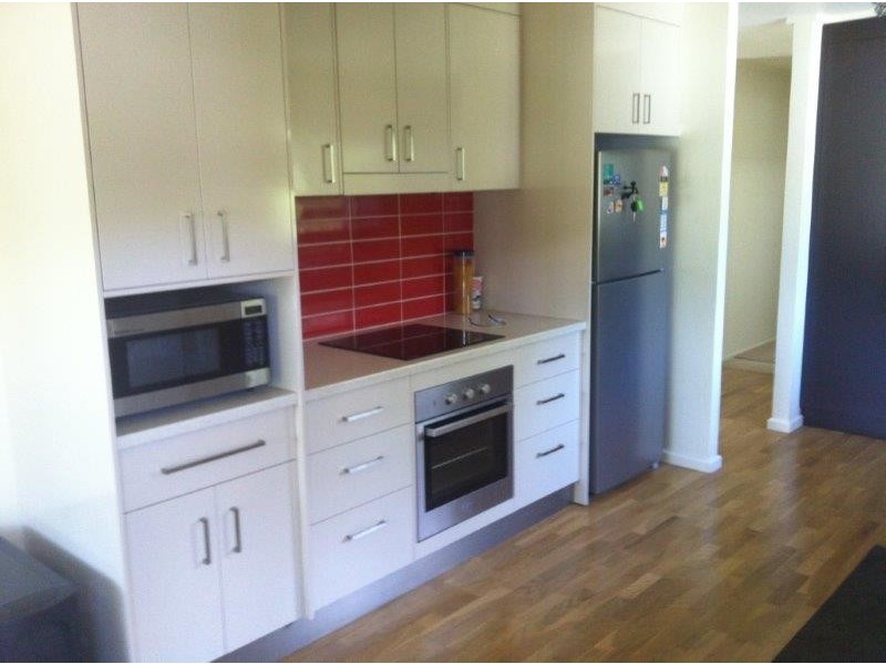 220 Oaka Street, Gladstone QLD 4680