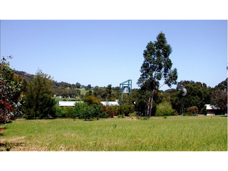 156 Loton Rd, Millendon WA 6056