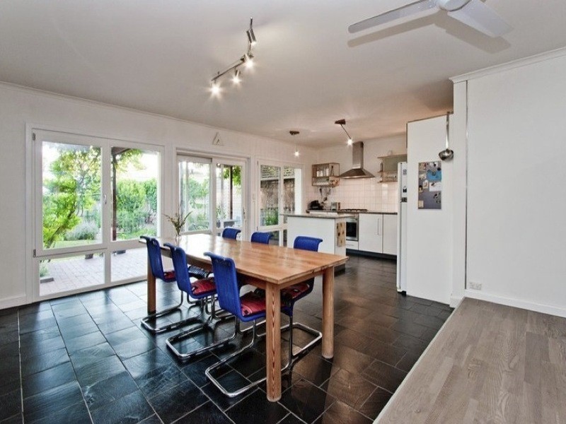 9 Main Street, Henley Beach SA 5022