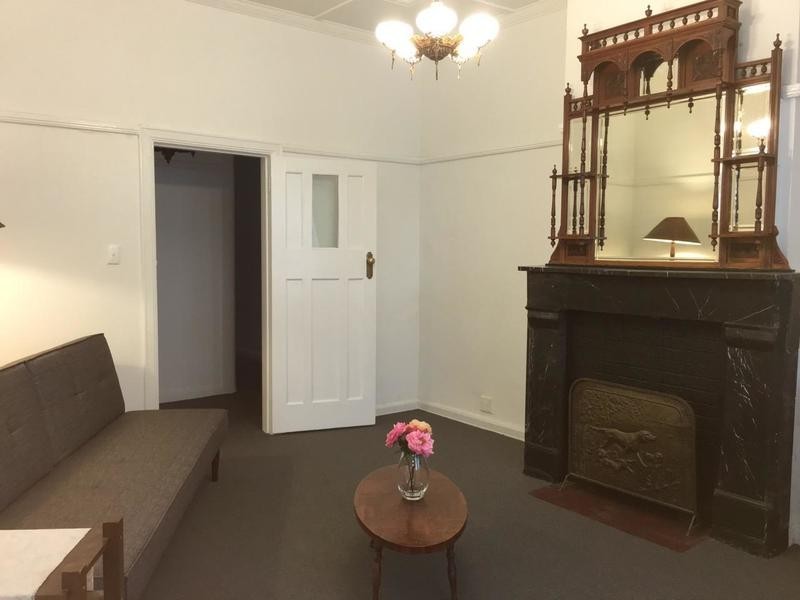 14 Ellerslie Place, Toorak VIC 3142