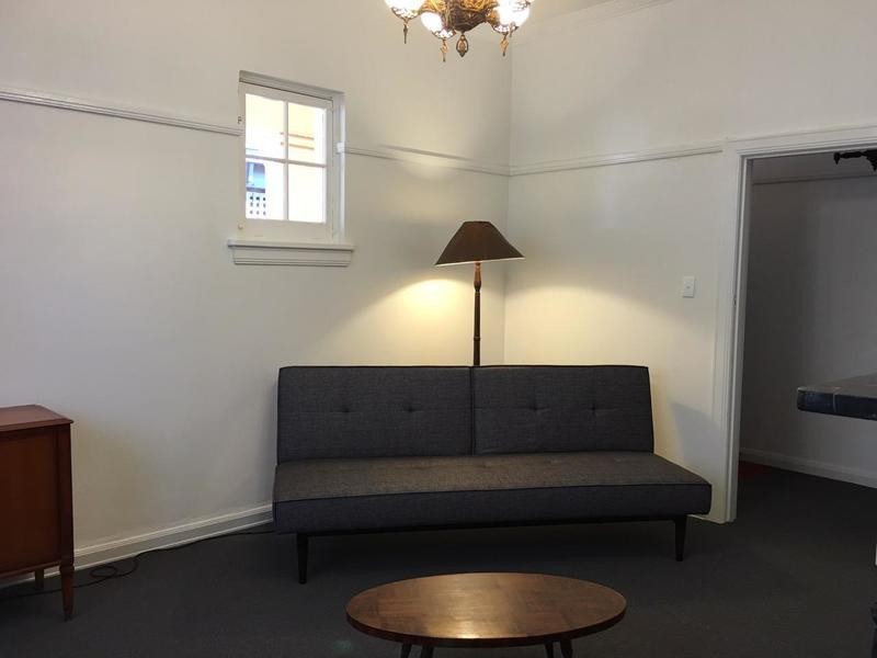 14 Ellerslie Place, Toorak VIC 3142