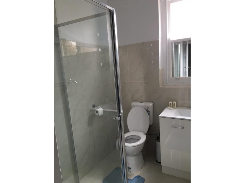 14 Ellerslie Place, Toorak VIC 3142