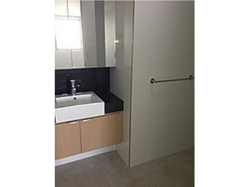 60/12 Crefden Street, Maidstone VIC 3012