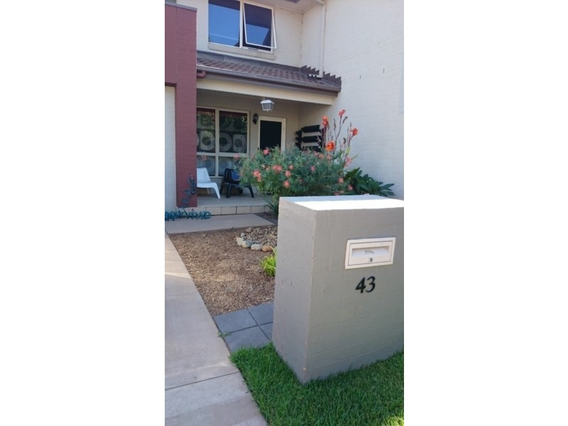 43 Margate Avenue, Holsworthy NSW 2173