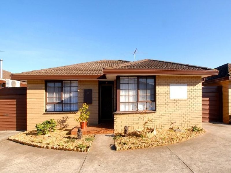 2/616 Barkly Street, West Footscray VIC 3012