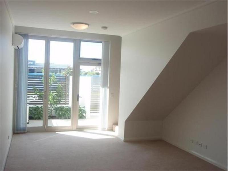 129//7 Savona Drive, Wentworth Point NSW 2127