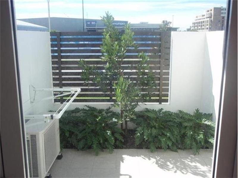 129//7 Savona Drive, Wentworth Point NSW 2127