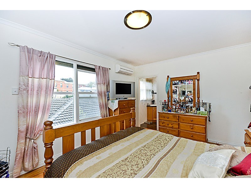 4 Gellibrand St, Queenscliff VIC 3225