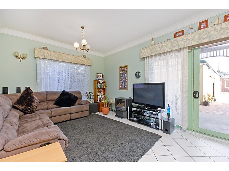 4 Gellibrand St, Queenscliff VIC 3225