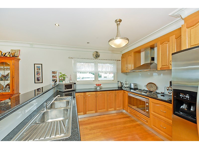 4 Gellibrand St, Queenscliff VIC 3225