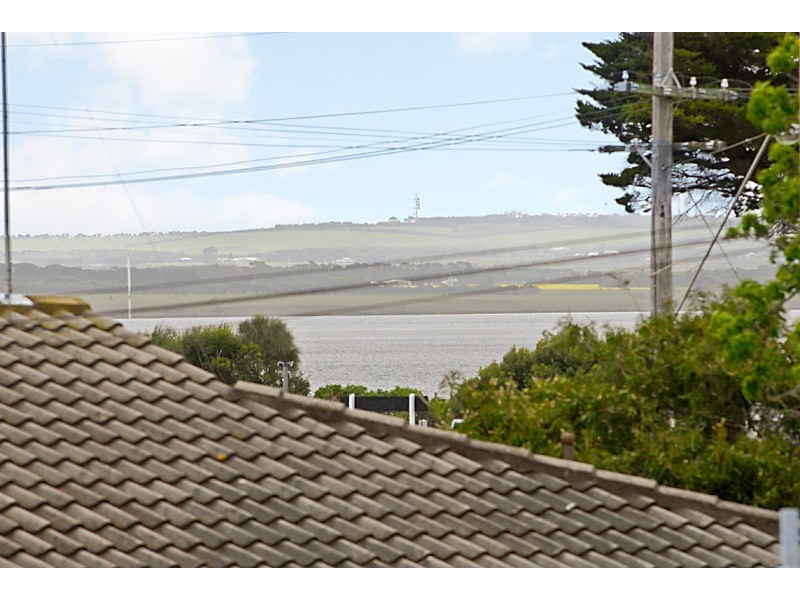 4 Gellibrand St, Queenscliff VIC 3225