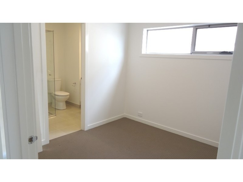 24 Cascade Terrace, Craigieburn VIC 3064