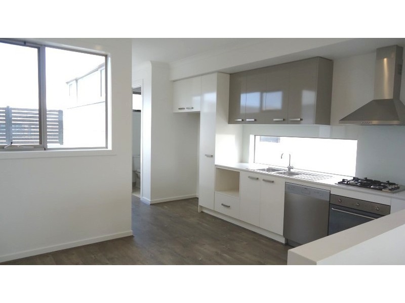 24 Cascade Terrace, Craigieburn VIC 3064