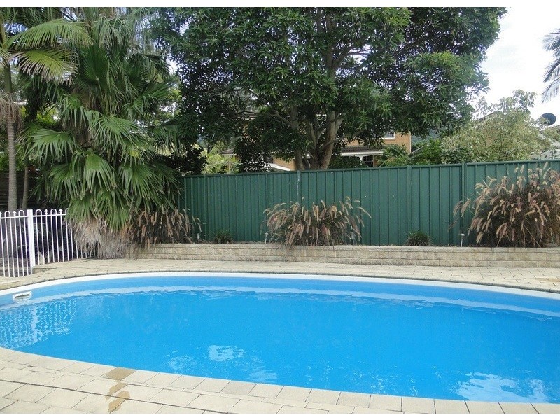 7 Loch Carron Avenue, Farmborough Heights NSW 2526