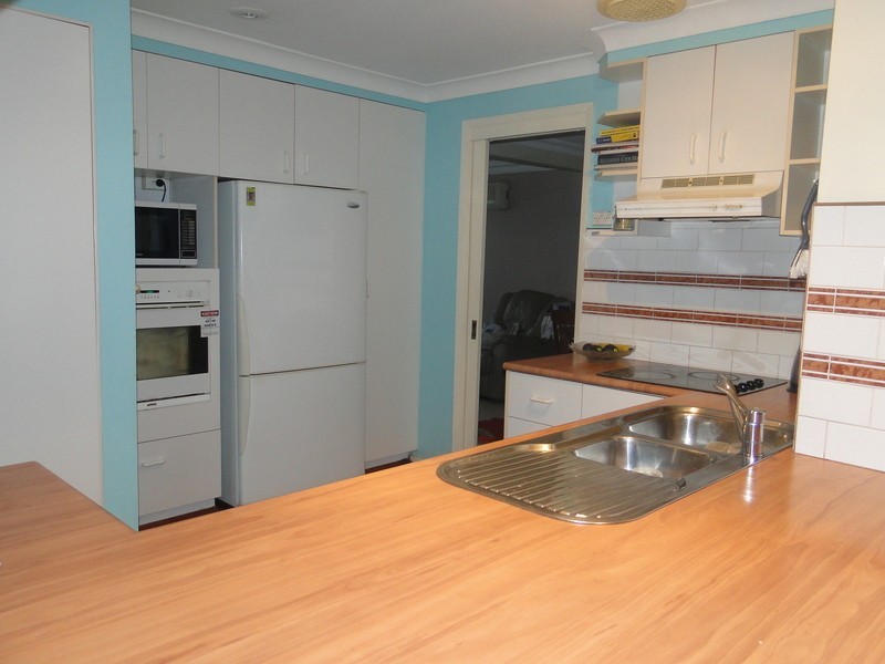 7 Loch Carron Avenue, Farmborough Heights NSW 2526