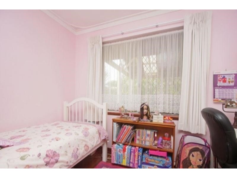 18 Ashington Street, Dianella WA 6059