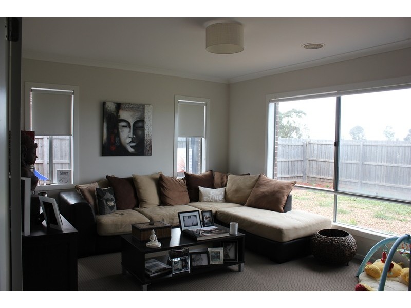 16 Faircroft Drive, Brookfield VIC 3338