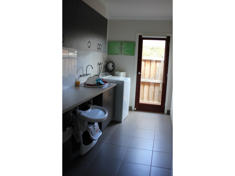 16 Faircroft Drive, Brookfield VIC 3338