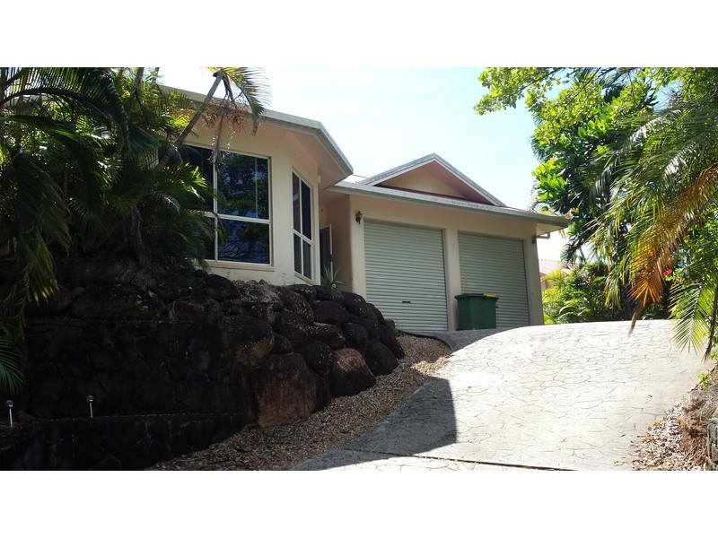 270 Robert Road, Bentley Park QLD 4869