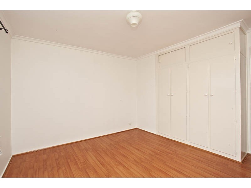 6/2 MCLENNAN PLACE, Preston VIC 3072