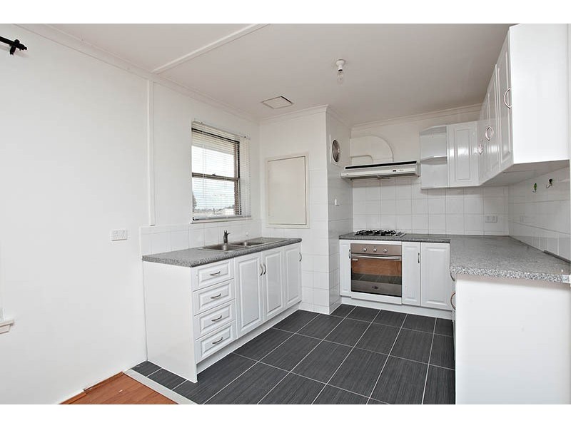 6/2 MCLENNAN PLACE, Preston VIC 3072