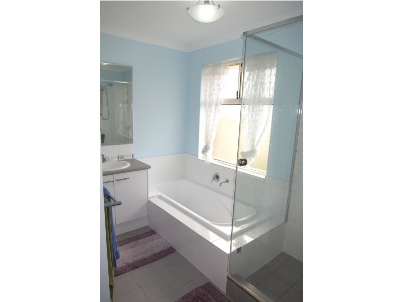 40A Cumberland Way, Waikiki WA 6169