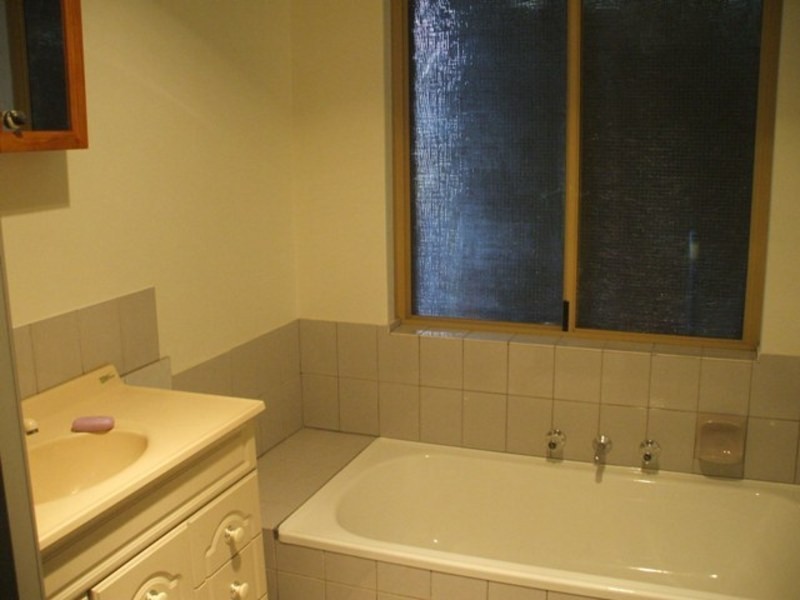 10 Whitehall Rd, Hazelmere WA 6055