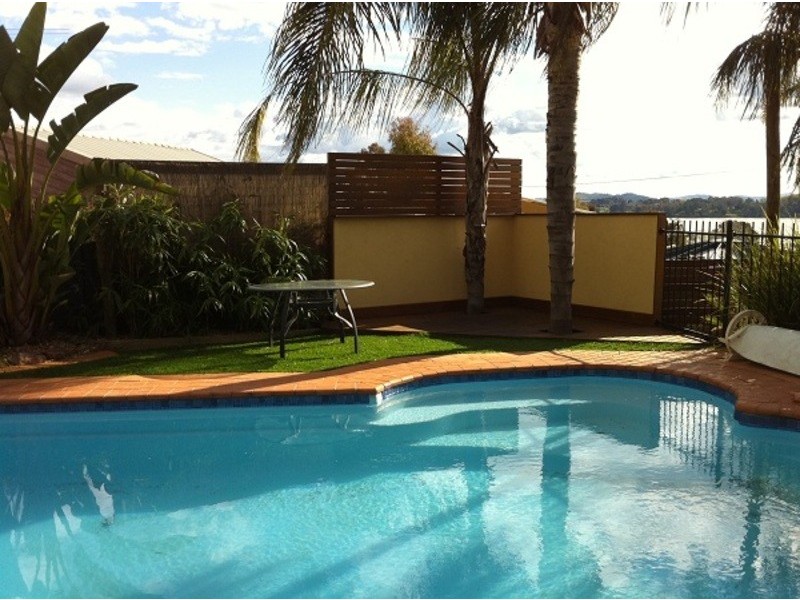 6 Hillcrest Avenue, Bellbridge VIC 3691