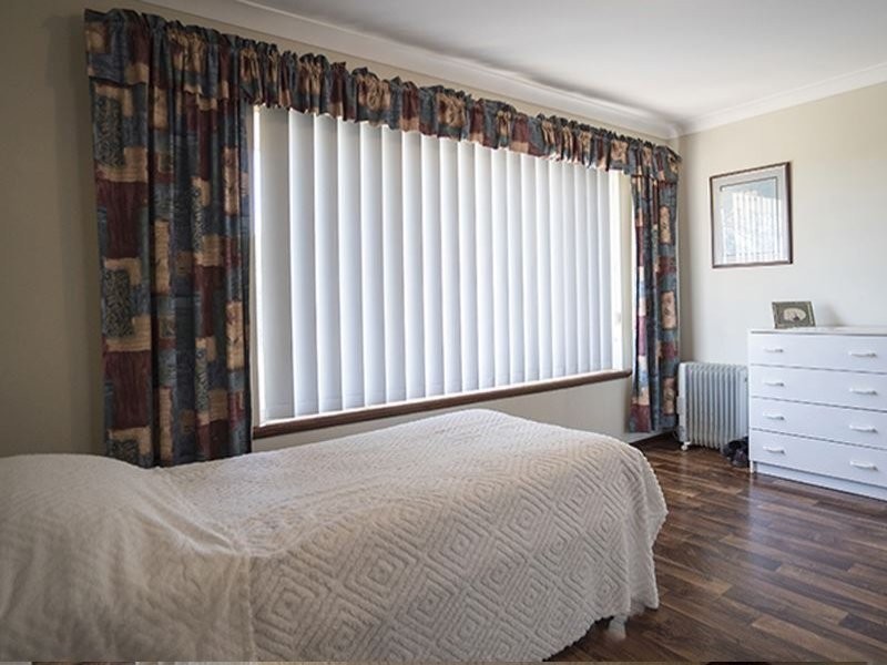 5 Noetia Court, Heathridge WA 6027