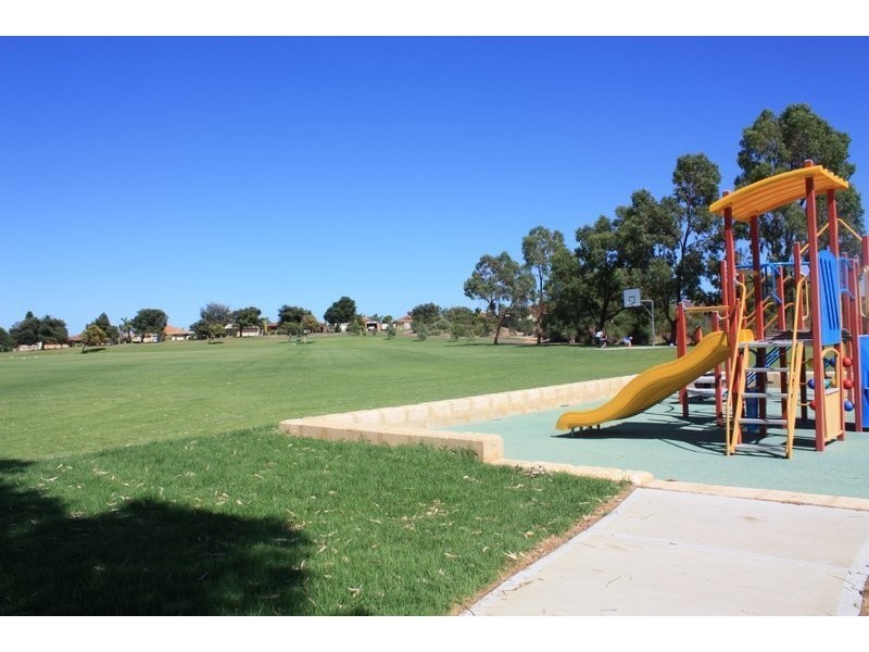 4 Yatala close, Currambine WA 6028