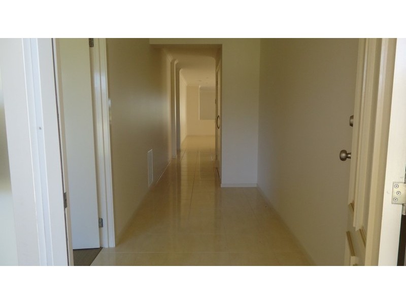 192 Sandhurst Boulevard, Sandhurst VIC 3977