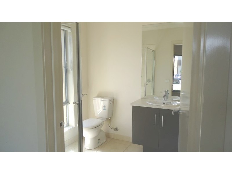 192 Sandhurst Boulevard, Sandhurst VIC 3977