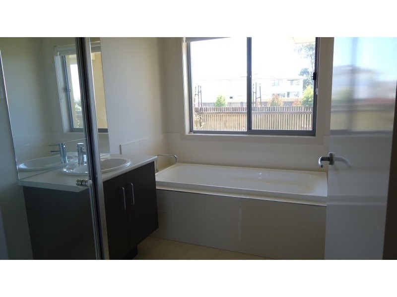 192 Sandhurst Boulevard, Sandhurst VIC 3977