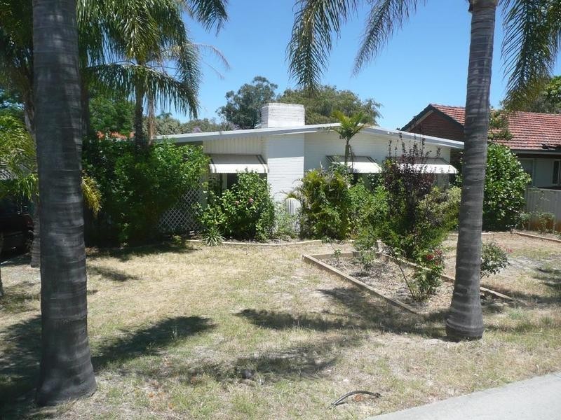 15 Braibrise Road, Wilson WA 6107
