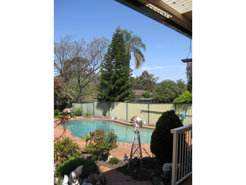 16 Geraldine Ave, Baulkham Hills NSW 2153