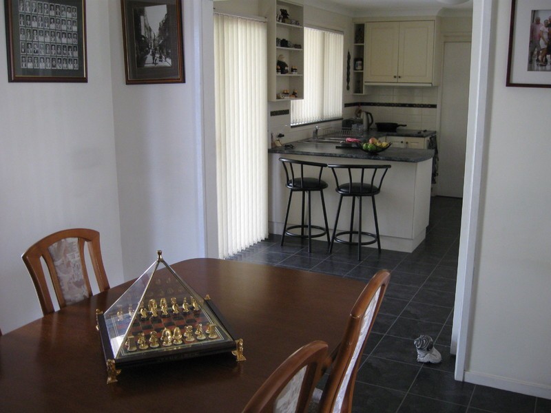 16 Geraldine Ave, Baulkham Hills NSW 2153