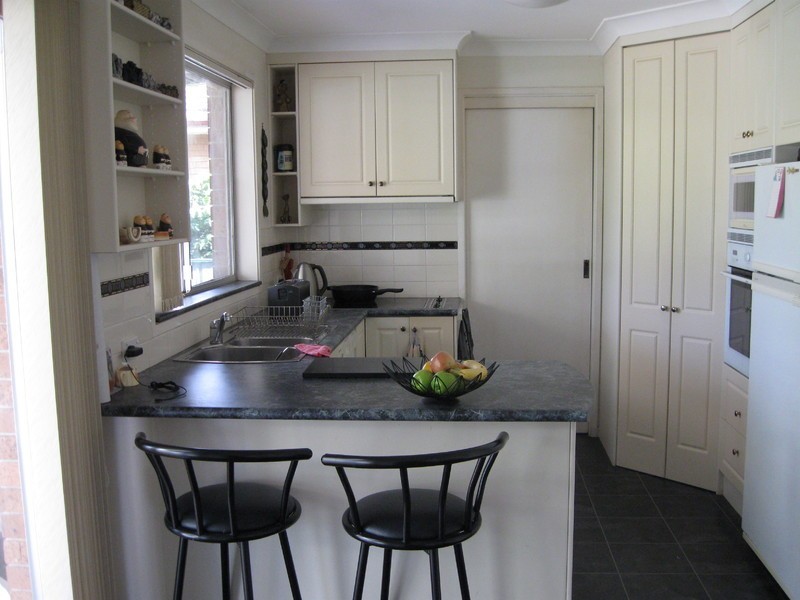 16 Geraldine Ave, Baulkham Hills NSW 2153