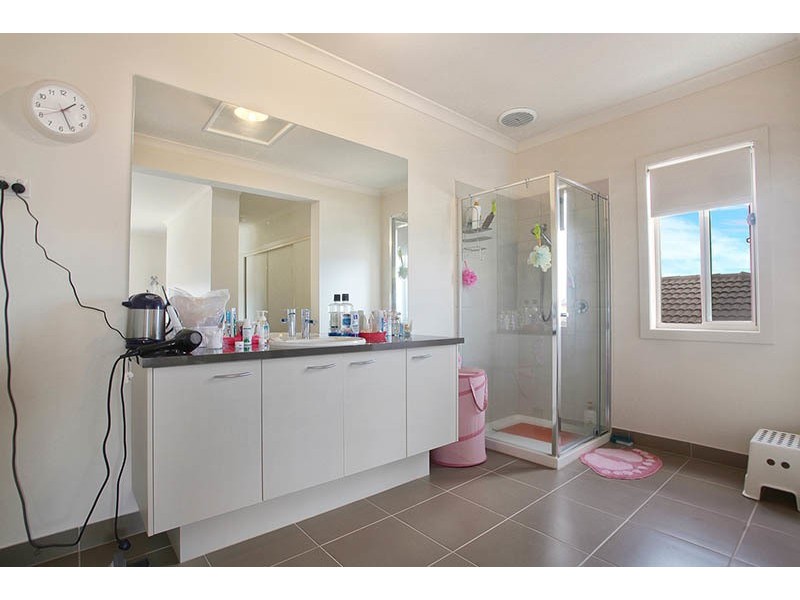 46 Stoneyfell Road, Point Cook VIC 3030