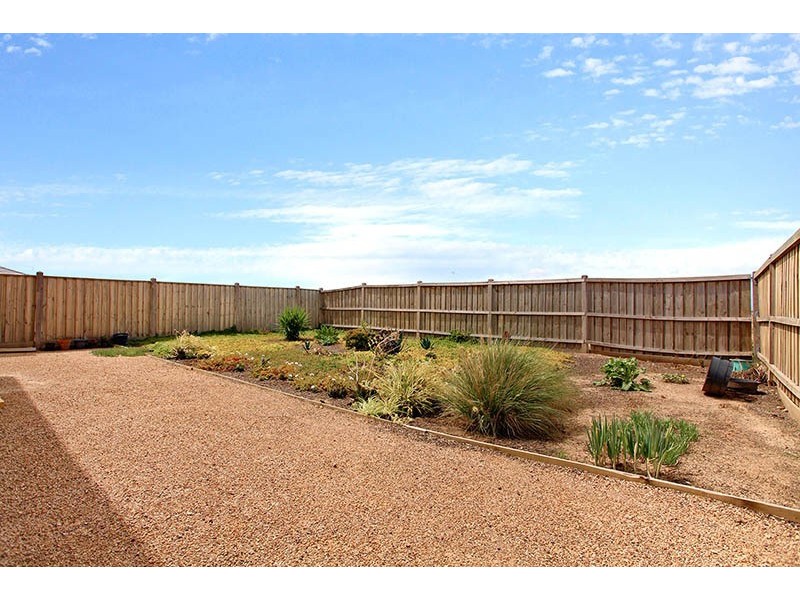 46 Stoneyfell Road, Point Cook VIC 3030