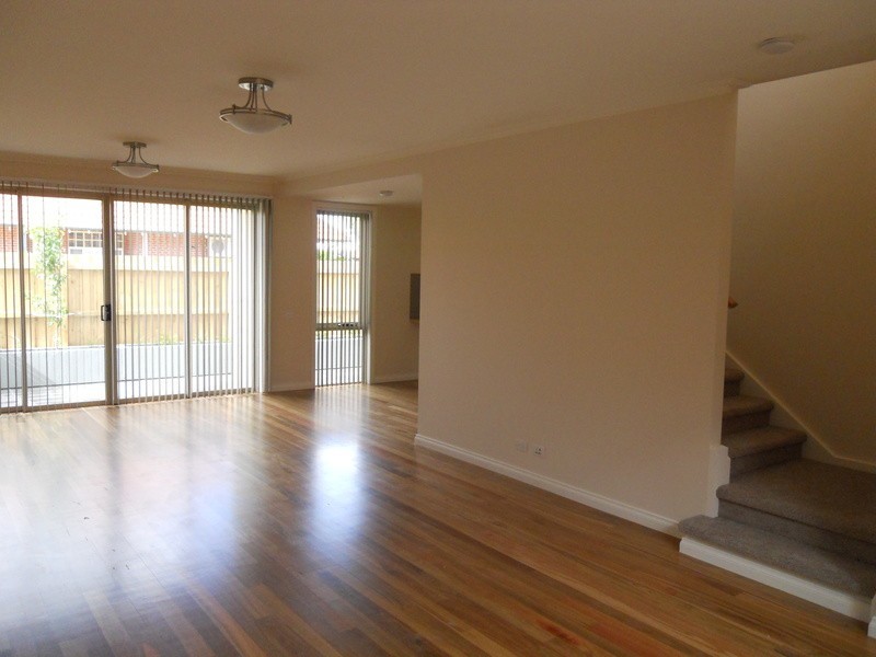 2/66 Fisher Street, Malvern East VIC 3145