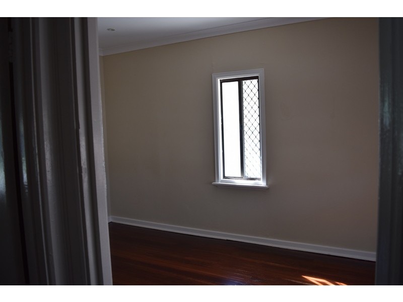 33 Bushby Street, Midvale WA 6056